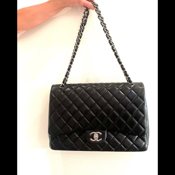 CHANEL CLASSIC MAXI DOUBLE FLAP HANDBAG - Picture 9 of 9